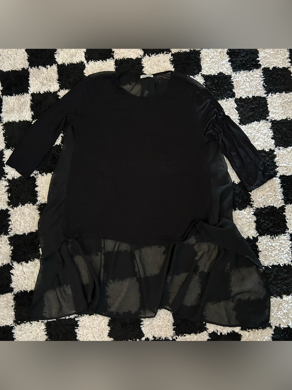 Cha Cha Vente top Black Long Sheer Back T Shirt Blouse Tunic Womenโs Medium M